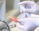 口の中の介護と義歯への対応